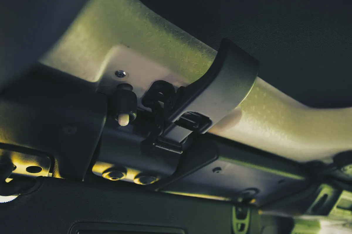 Jeep roof clips